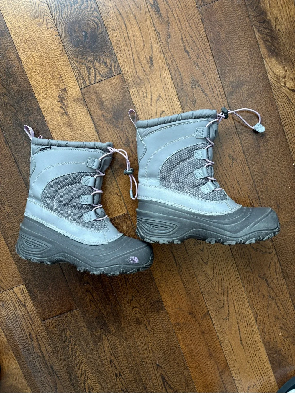 The North Face Kids Gray and Light Purple Waterproof Snow Boots Size 4